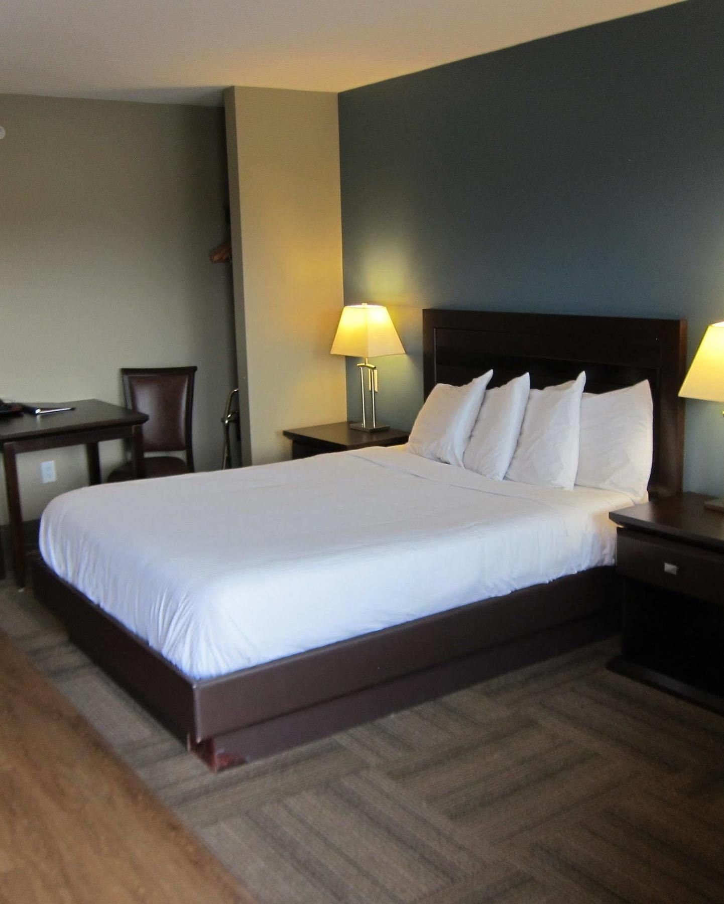 צ'יליוואק Vedder River Inn מראה חיצוני תמונה